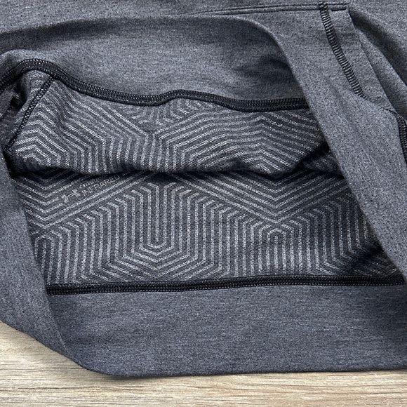 Under Armour Pockets Women's Dark Gray Sweatshirt - EC - Picture 4 of 5